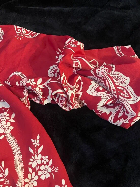 Vince Camuto Red Paisley Off Shoulder Boho Blouse M - Picture 6 of 9